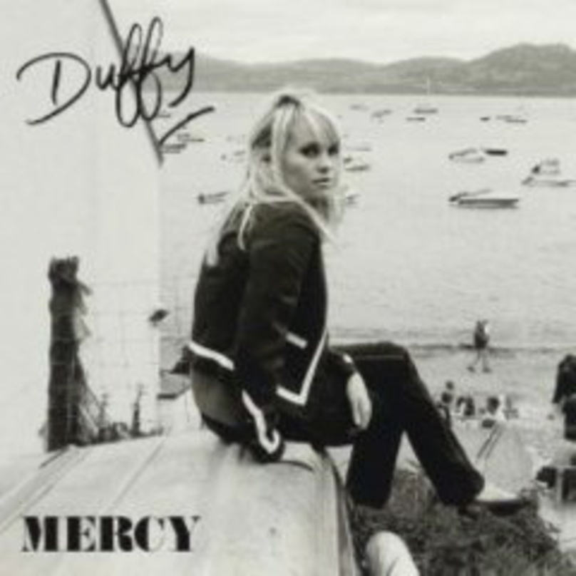 Gnadenlos an der Spitze: Duffy mit "Mercy"