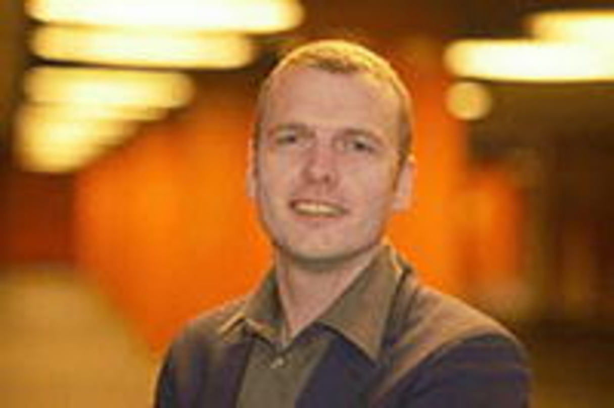 Gibt Einzelheiten zur Popkomm 2005 bekannt: Dirk Schade