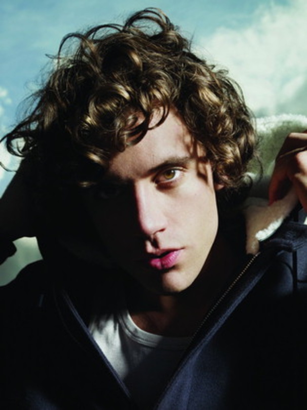 Top mit digitalen Verkäufen: Mika