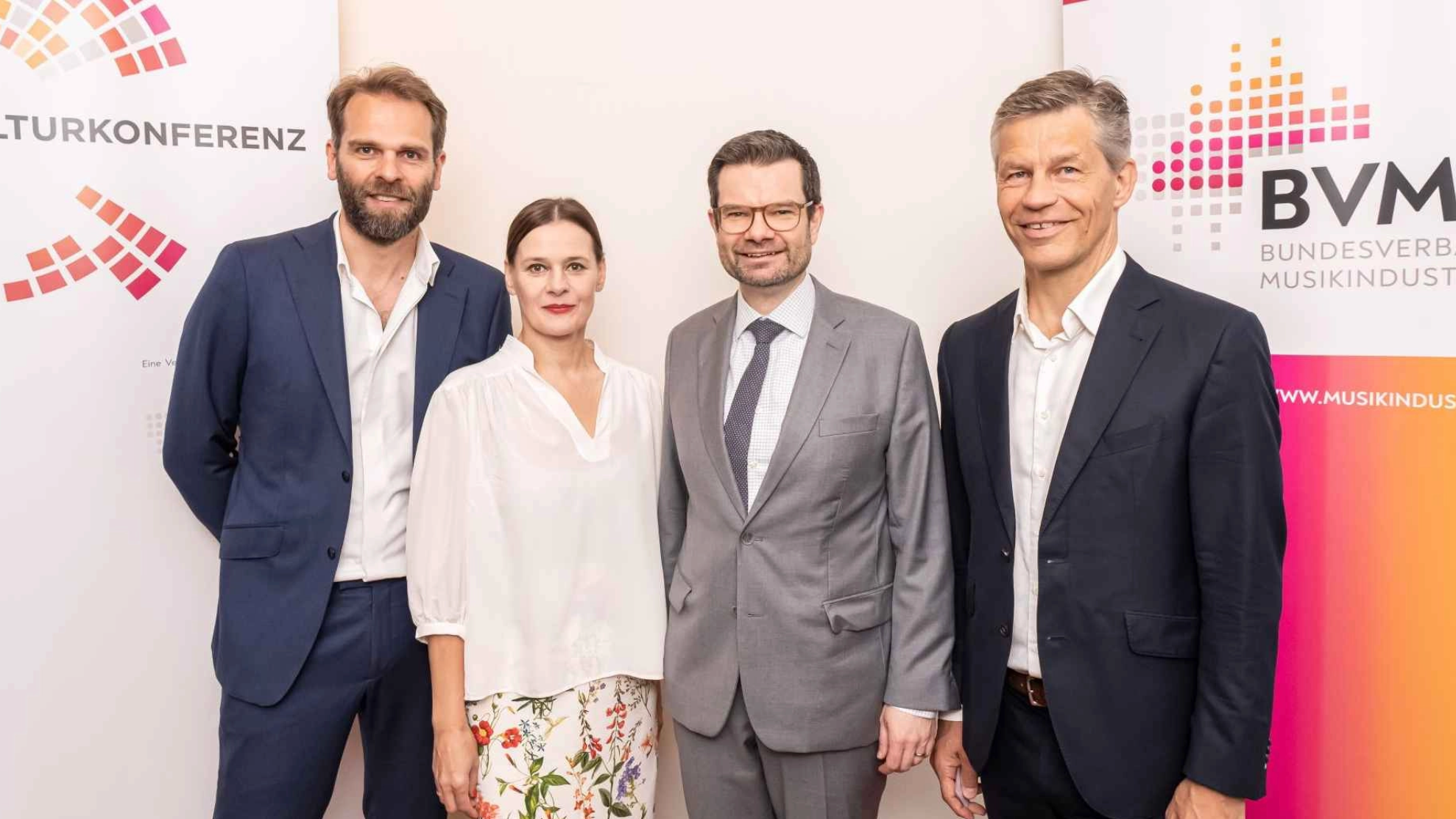 Trafen sich bei der Kulturkonferenz 2024 in der Botschaft Baden-Württembergs (von links): Florian Drücke (Vorstandsvorsitzender BVMI), Doreen Schimk (Vorstand BVMI, Co-President Warner Mus...