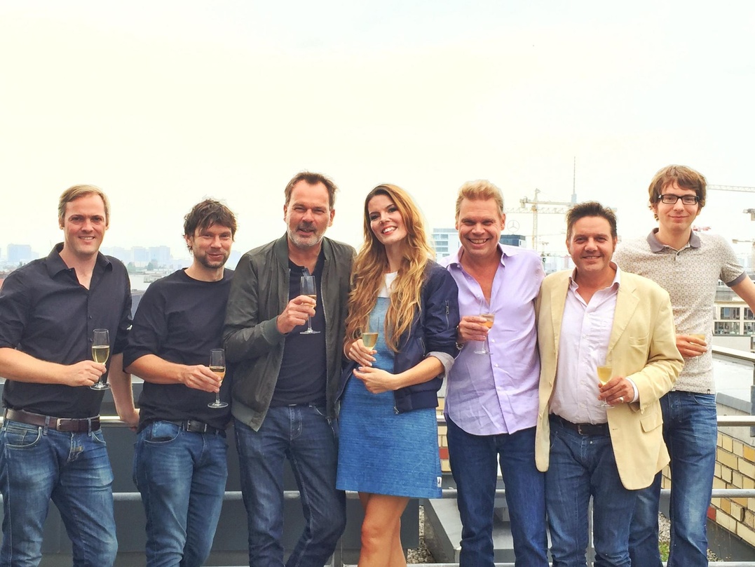 Machten die Zusammenarbeit perfekt (von links): Rechtsanwalt Christian Zenger, Uli Kuppel (Terminal 5/b612), Andreas Maaß (General Manager Universal Music Family Entertainment), Nadja Paul...