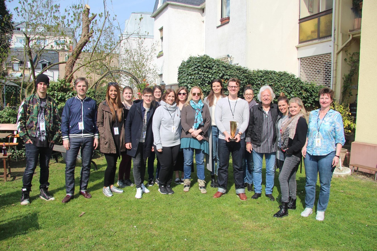 Das Team von Wizard Promotions mit (von links) Elvis Weidner, Tobias Dietermann, Surani Scherer, Kim Schuster, Can Büyükcinar, Lisa Schwarz, Alexandra Baingo, Jana A. Hauser, Julia Frank, ...
