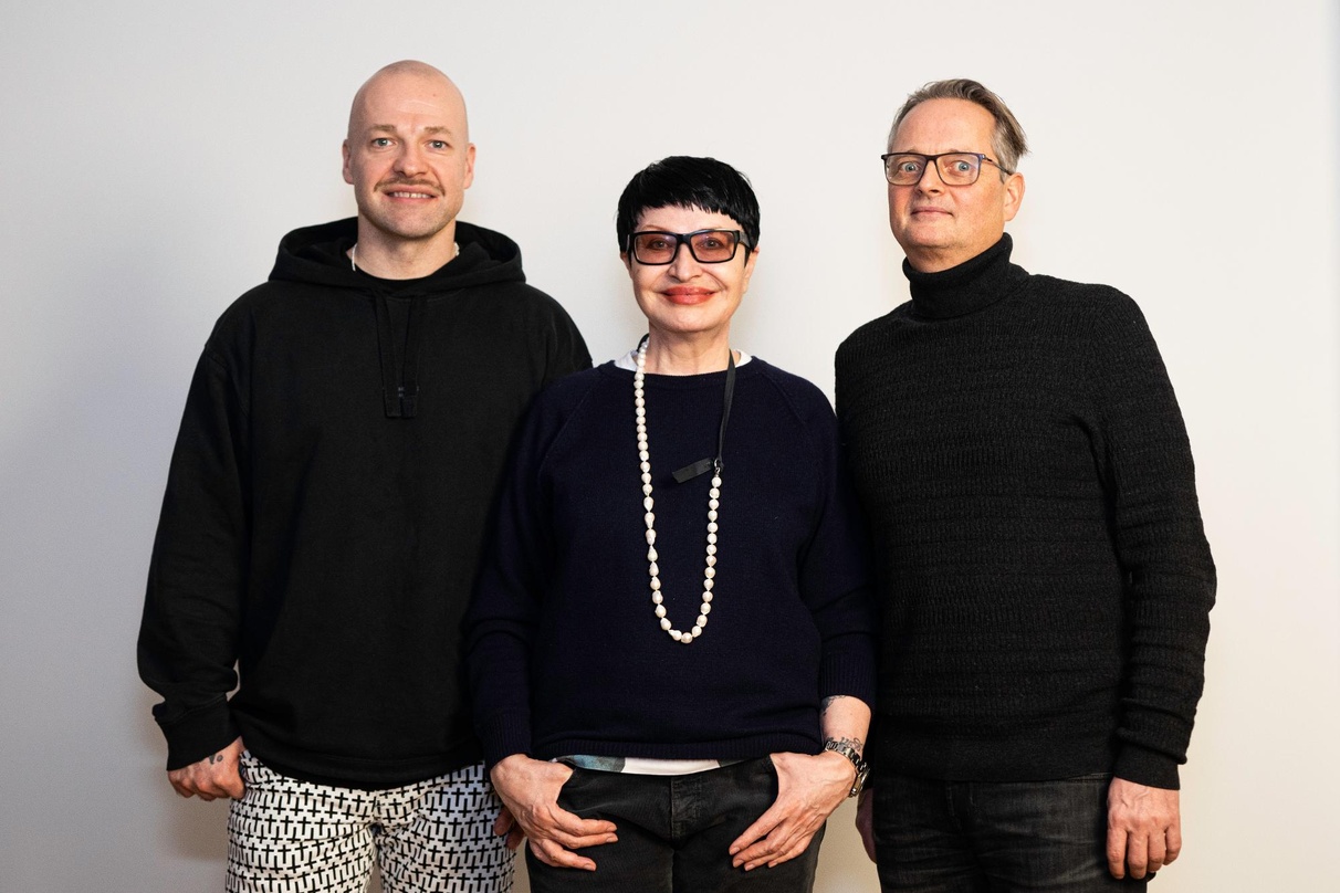 Gehen künftig gemeinsame Wege (von links): Mateo Jasik, Teresa Piejek (beide Gründer MNF) und Marc Hensell (General Counsel Gorillas)