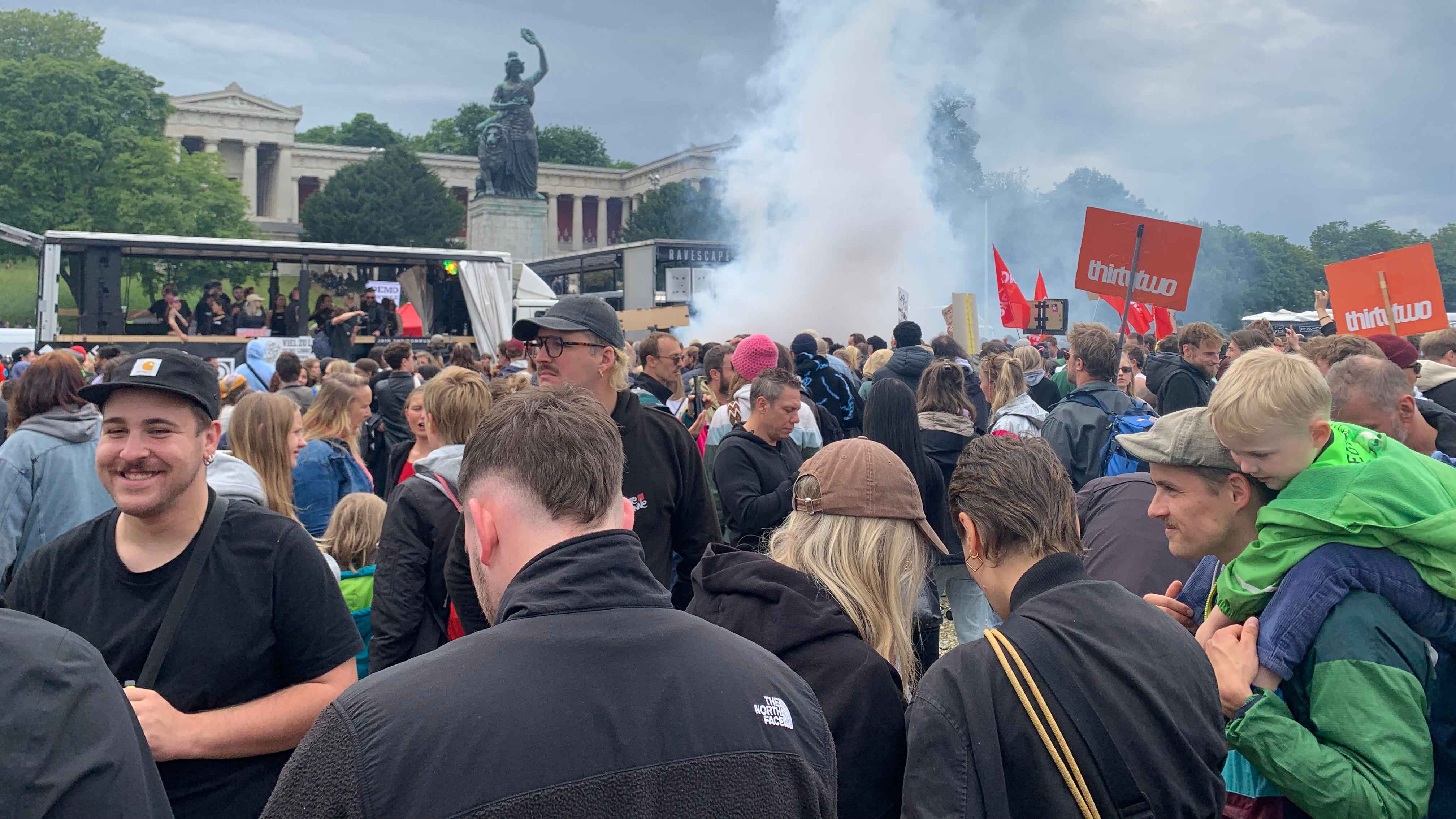 Hier fand die Auftaktkundgebung der Krachparade statt: die Münchner Theresienwiese.