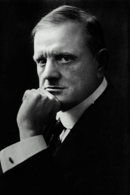 Ist zweimal unter den ersten Zehn der E-Musik vertreten: Jean Sibelius
