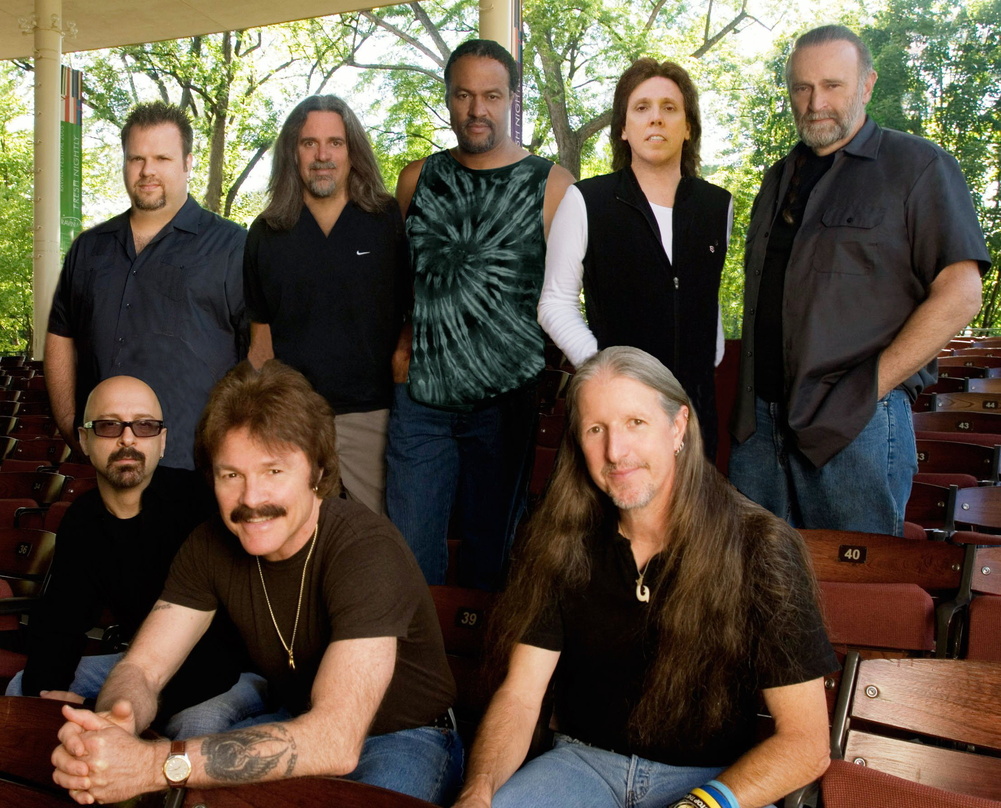 Bringen neue Songs und ihre Evergreens zu Gehör: die Doobie Brothers