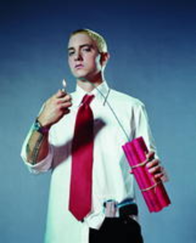 c039d3654fbd93893136cb33a975f9d0c68ce59306fb8fd4f2fa54199b967d7b Zündet ein Charts-Feuerwerk: Eminem