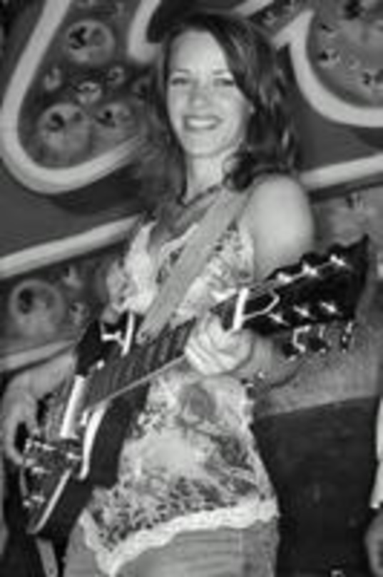 Aufstrebendes Blues-Talent aus Finnland: Erja Lyytinen