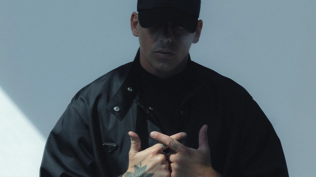 Kommt insgesamt neunmal in den österreichischen Album- sowie Singlescharts 2023 vor: Raf Camora.