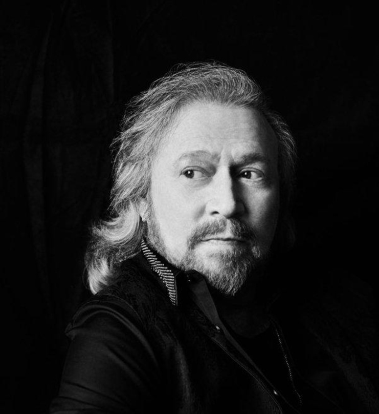Bringt sein Solo-Comeback bei Columbia/Sony Music heraus: Barry Gibb