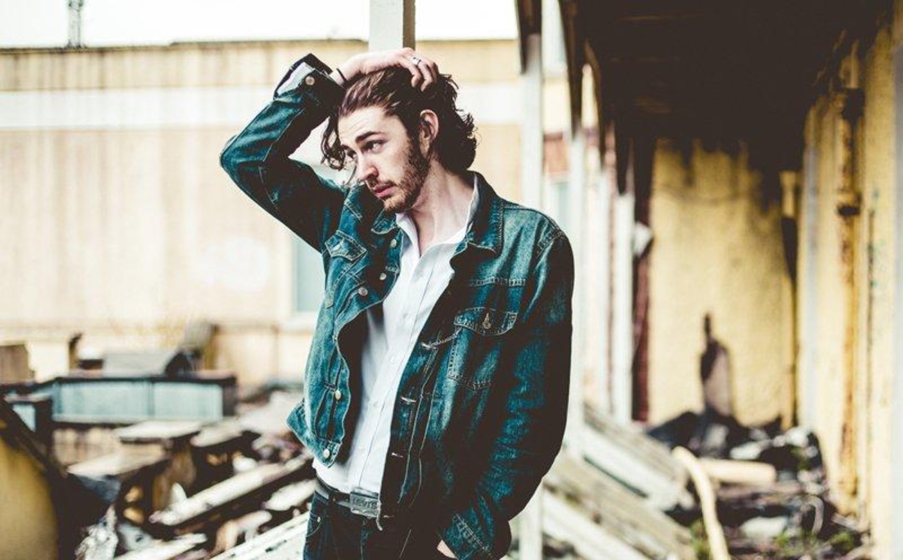 Nach wie vor Regent der Schweizer Singles-Hitliste: Hozier