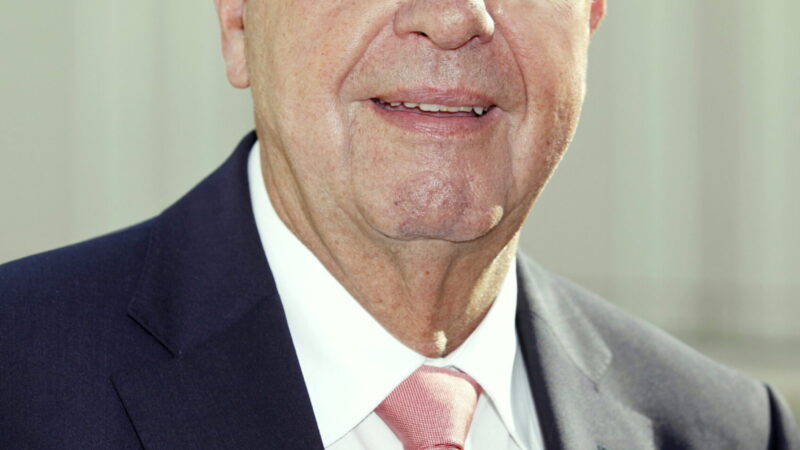 Bernd Neumann