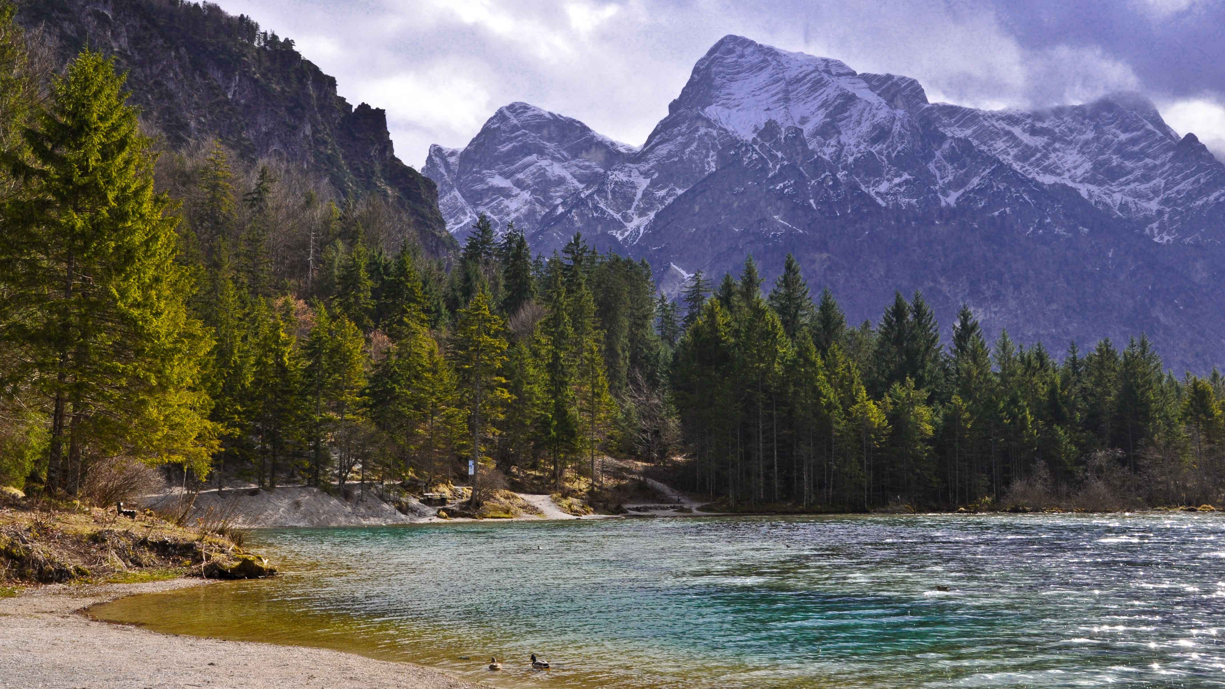 Natur pur: Wie kann die Branche den Erhalt mit nachhaltigen Maßnahmen unterstützen?