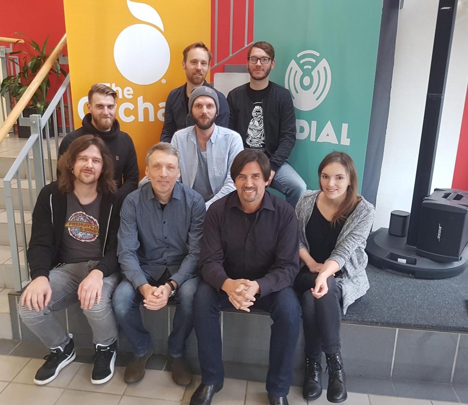 Neue Partner im Digitalmarkt (vorn, von links): Dennis Rose (Label Manager GSA The Orchard), Frank Uhle (Geschäftsführer SPV), Manlio Celotti (Geschäftsführer Europa The Orchard) und Doris...