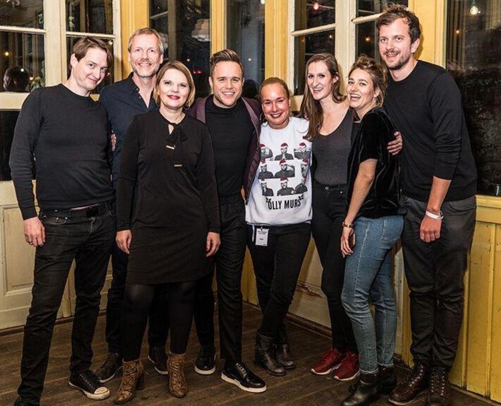 Organisierten das Exklusivkonzert (von links): Alexander Eß (Content & Programming Director Vevo), Thomas Gehrke (Inhaber GET - Gehrke Event- & Tourmanagement), Tina Funk (General Manager ...