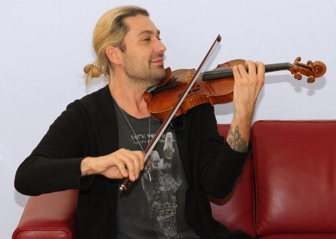 Versunken in einer Darbietung von "Greensleeves": David Garrett