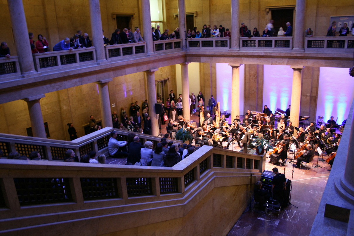 Auch 2011 wieder bei der Nacht der Filmmusik dabei: die Filmfoniker im Nördlichen Lichthof