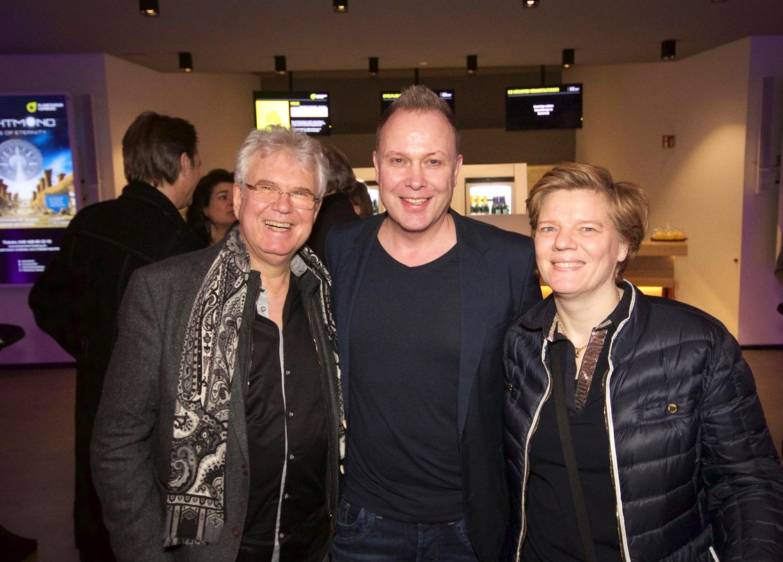 Bei der Premierenfeier: Dirk Hohmeyer (P.S.E. Germany), Martin Koppehele (Lichtmond) und die Lichtmond-Autorin Karen Kassulat