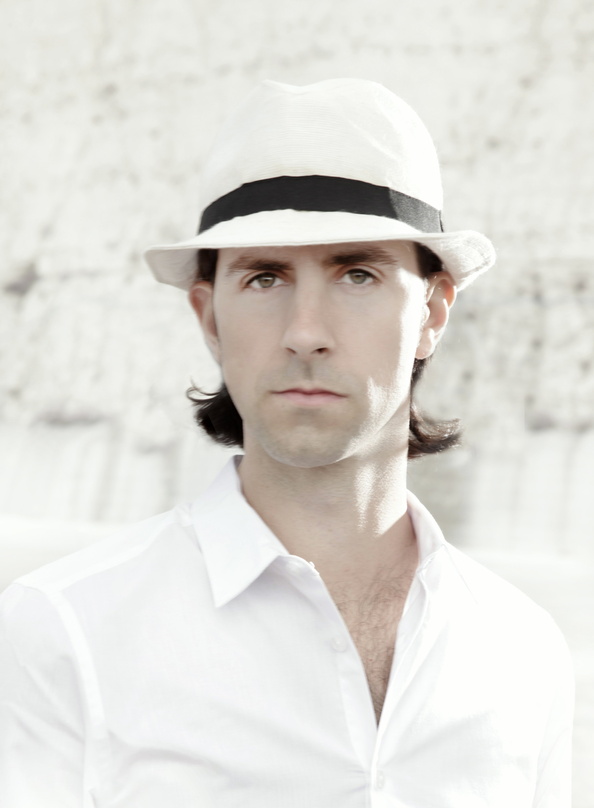 Präsentiert sein Soloalbum in deutschen Clubs: Paul Smith