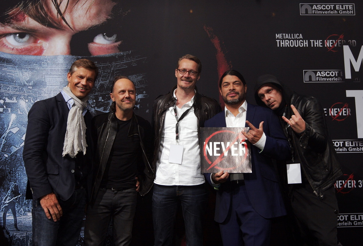 Vereint bei der Filmpremiere (von links) Frank Briegmann, Lars Ulrich, Dirk Baur, Robert Trujillo und Sven Kilthau-Lander