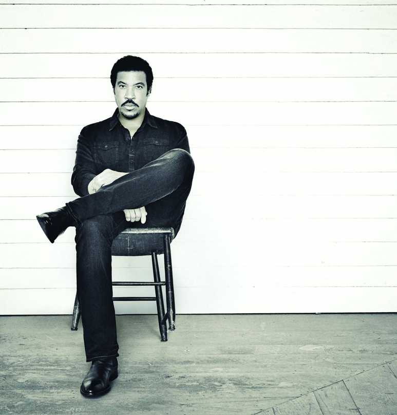 Kann sich über seinen dritten Album-Spitzenreiter in den USA freuen: Lionel Richie