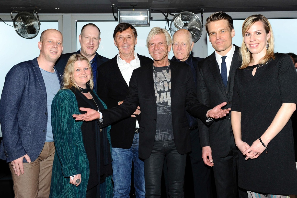 Neue Partner (von links): Manfred Rolef (Vice President AOR-Labelgroup GSA), Tanja Merz (Externe Produktmanagerin AOR-Labelgroup), Andreas Keul (Director A&R AOR-Labelgroup), Peter Lanz (L...