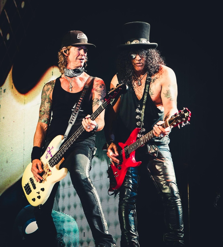 Mit Guns N' Roses auch 2018 im Live-Einsatz in Deutschland: Duff McKagan (links) und Slash