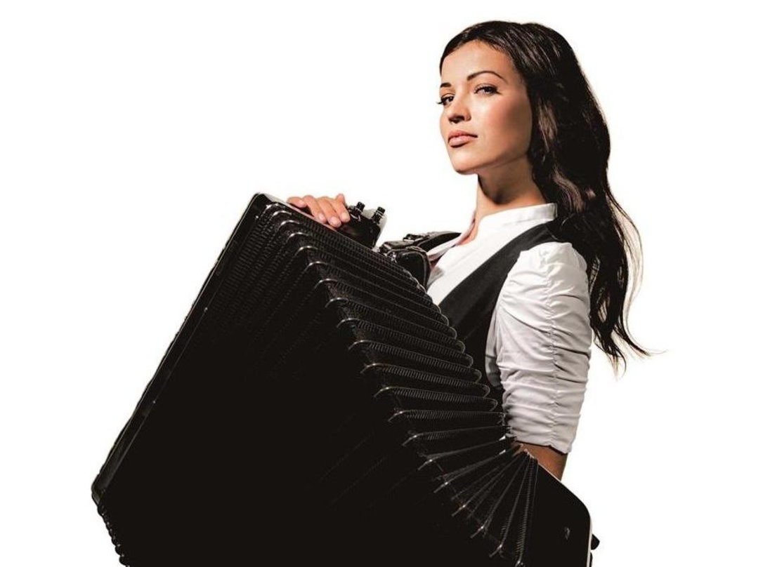 Veröffentlicht im Juni ihr Debütalbum: Ksenija Sidorova