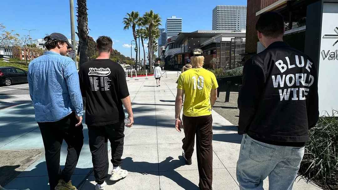 c73ee708 a60b 4bbe a357 18cba2f64c93 Schlendern durch die Sonne von Los Angeles: Bamboo Artists.