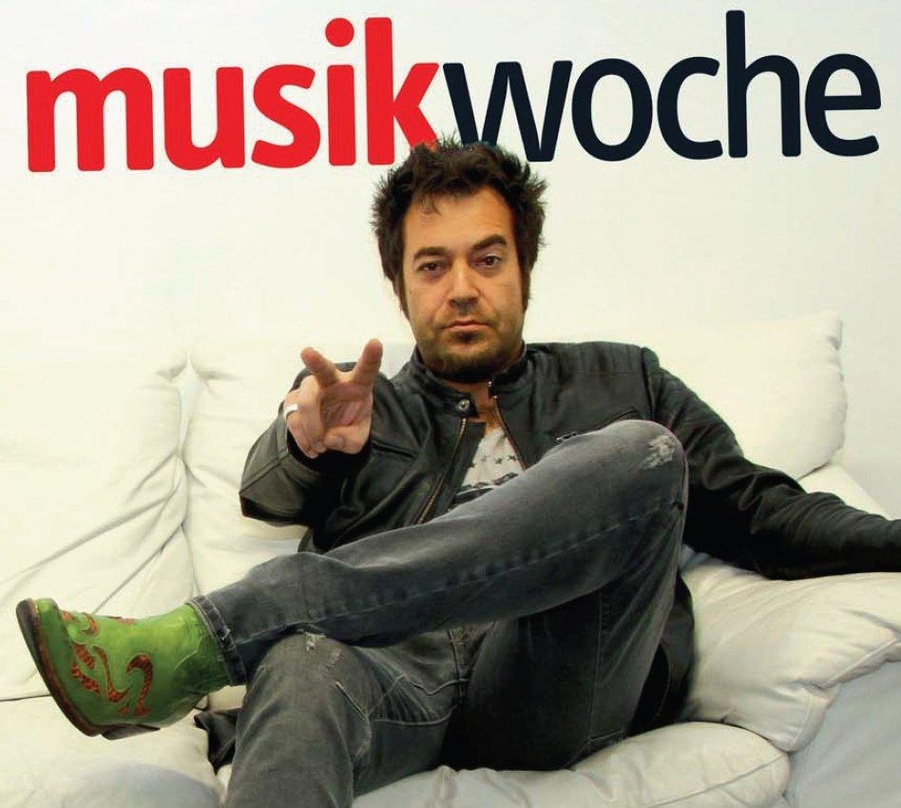 Ab Mitte Januar mit "Was wenn alles gut geht" auf Tournee, hier noch auf der MusikWoche-Couch: Laith Al-Deen