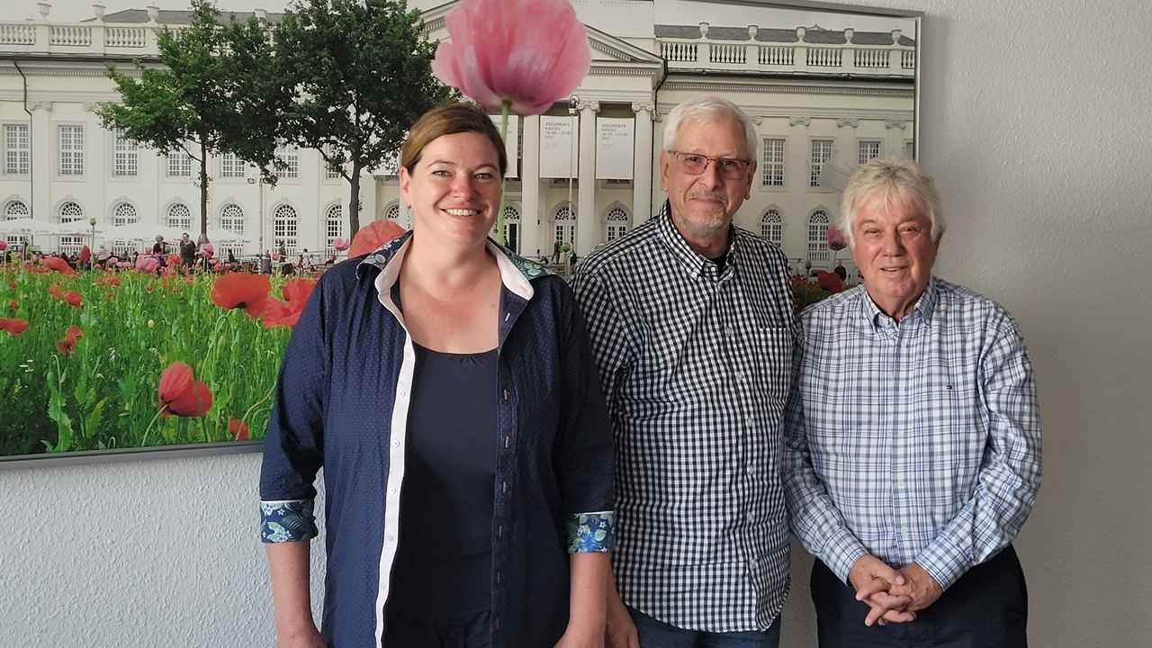 Das Kuratorium des Fonds (von links): Katharina Holzmeister (Geschäftsführerin Fidula-Verlag), Franz-Michael Deimling (Komponist) und Rolf Zuckowski (Musiker).