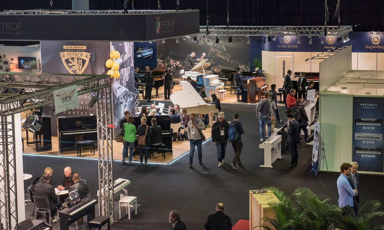 Informierten sich über neue Produkte: Besucher der Musikmesse Frankfurt