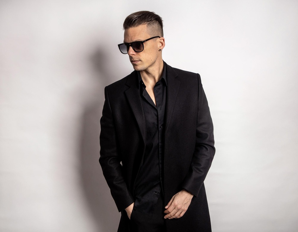 Wird nun von Pool Position betrteut: The Dark Tenor