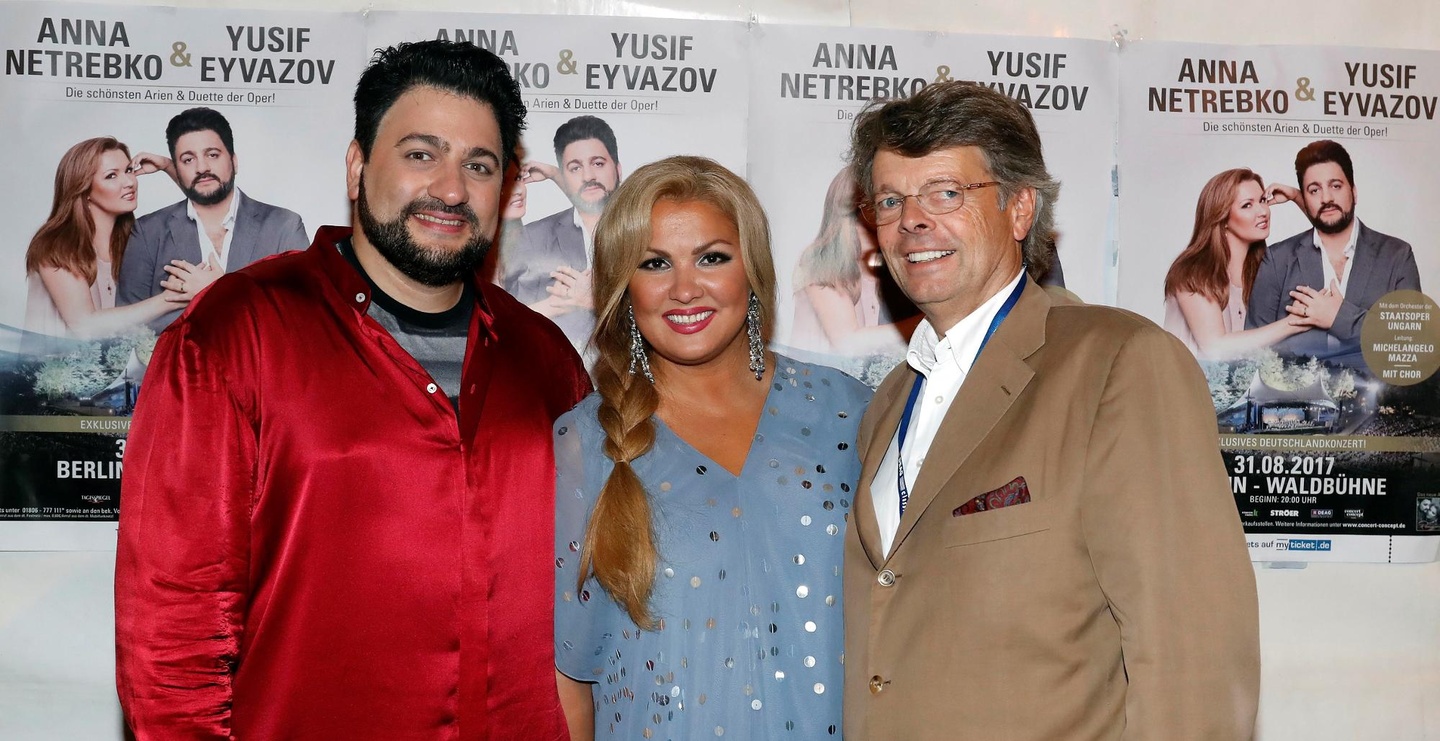 Verlängerten die Partnerschaft um fünf Jahre (von links): Yusif Eyvazov, Anna Netrebko und DEAG-Chef Peter Schwenkow