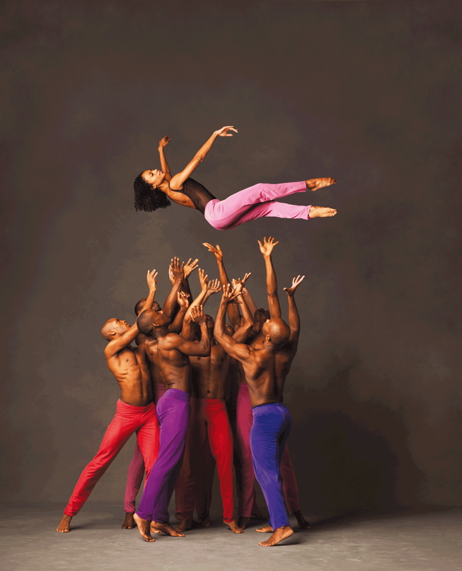 Garantiert spektakuläre Darbietungen: das Alvin Ailey American Dance Theater