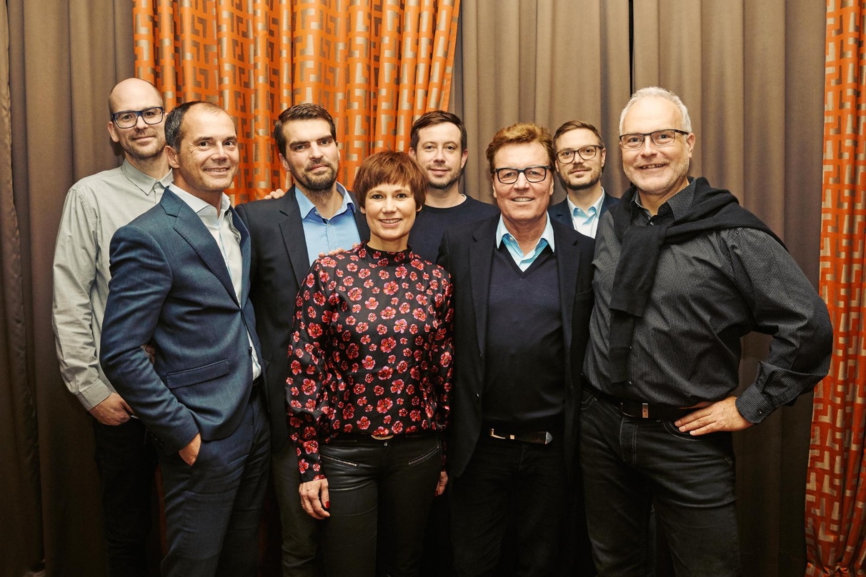 Bauen die Zusammenarbeit weiter aus (von links): Felix Brouwer, Marcus Friedheim, Carsten Schwarz, Kirsten Rodriguez, Michael Kuemmerle, Bernd Dopp, Martin Bendig und Holger Küchler