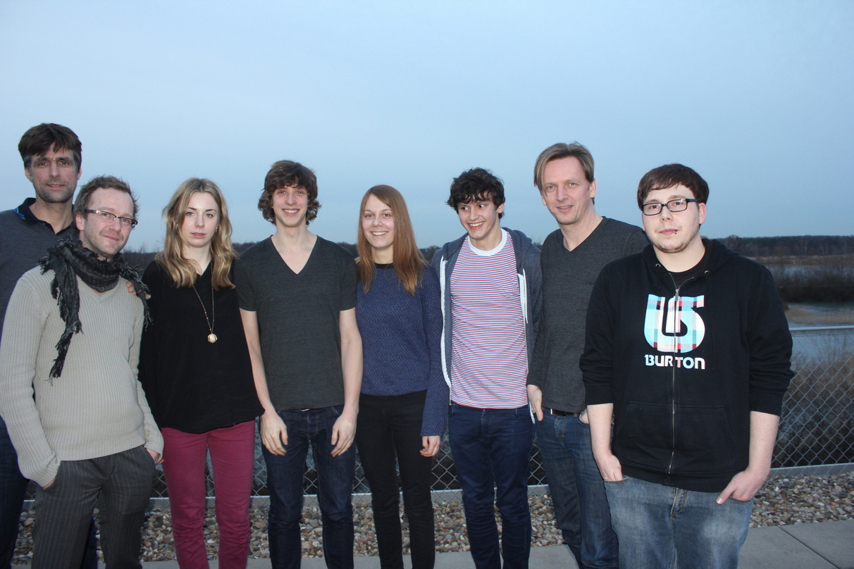 Neue Partner (v.l.n.r.): Gerne Poets (GP Management), Axel Horn (Tourneedepartment/Manager Business Development & Artist Partnership bei undercover), Isa, Ole, Sophia, Jakob (alle Tonbandg...
