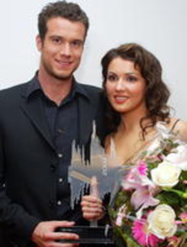 Preiswürdig: Anna Netrebko mit Laudator Markus Rogan