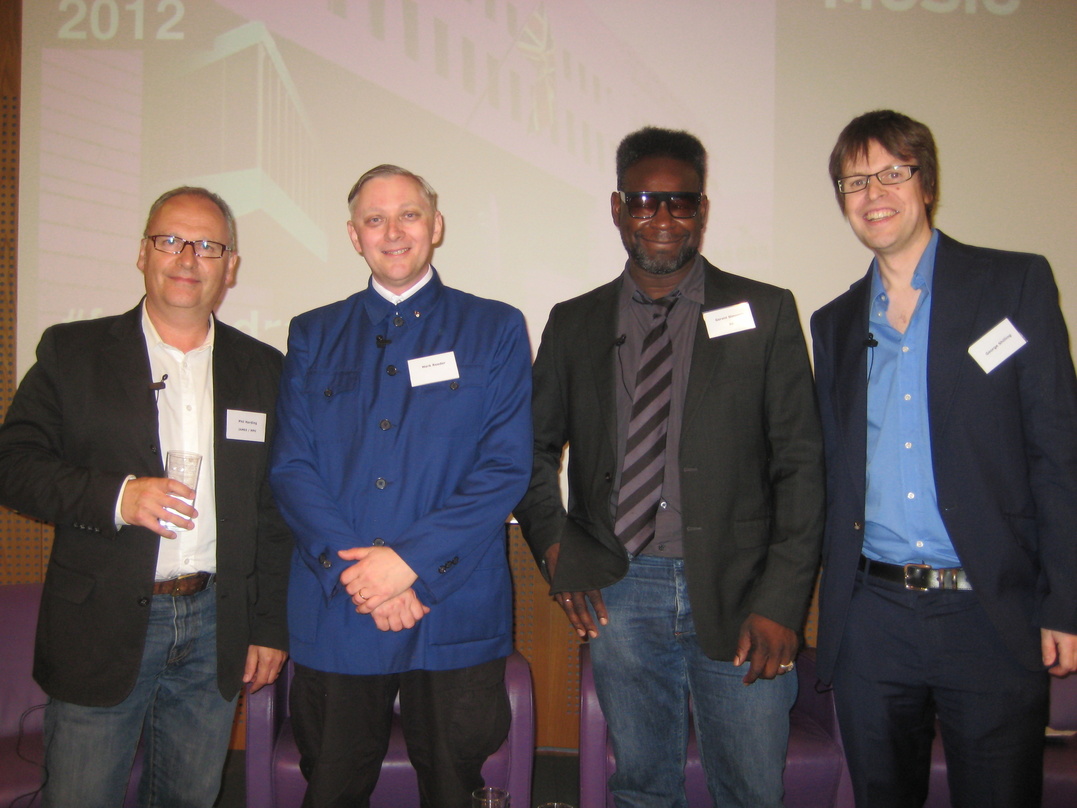Warfen bei der Veranstaltung "Dreaming New Futures" einen Blick in die Studiozukunft (von links): Phil Harding, Mark Reeder, A Guy Called Gerald und George Shilling