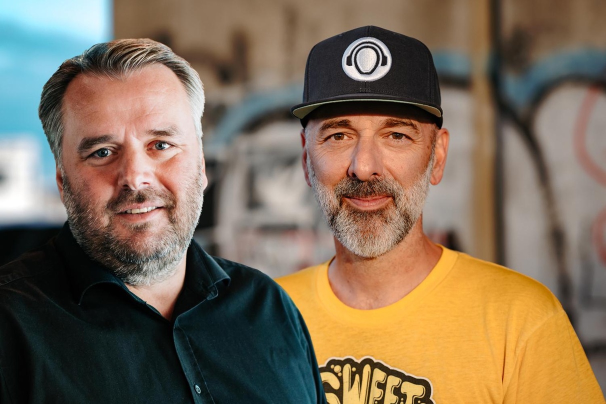 Freuen sich über die Partnerschaft: Stefan Zilch (TuneIn) und Rainer Henze (laut.fm)