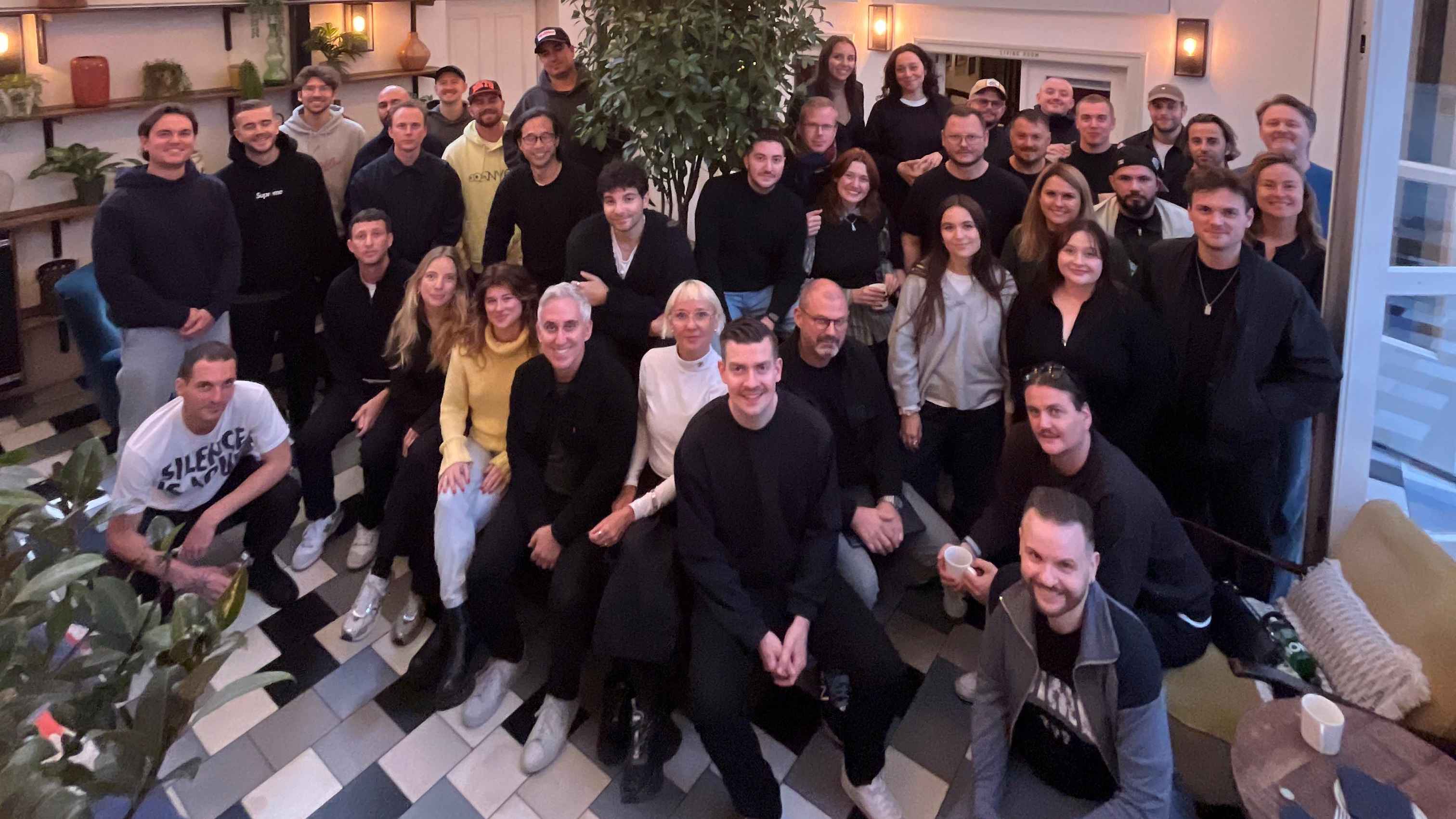 Diskutierten über die "Zukunft der Dance-Musik": 40 Gäste beim Amsterdam Dance Event.