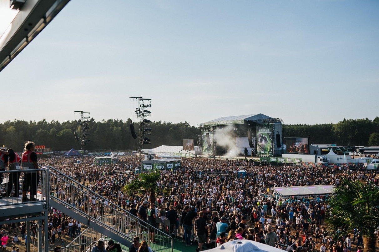 Soll 2021 wieder wahr werden: ein Festival mit zehntausenden Fans, wie hier das Hurricane Festival 2019