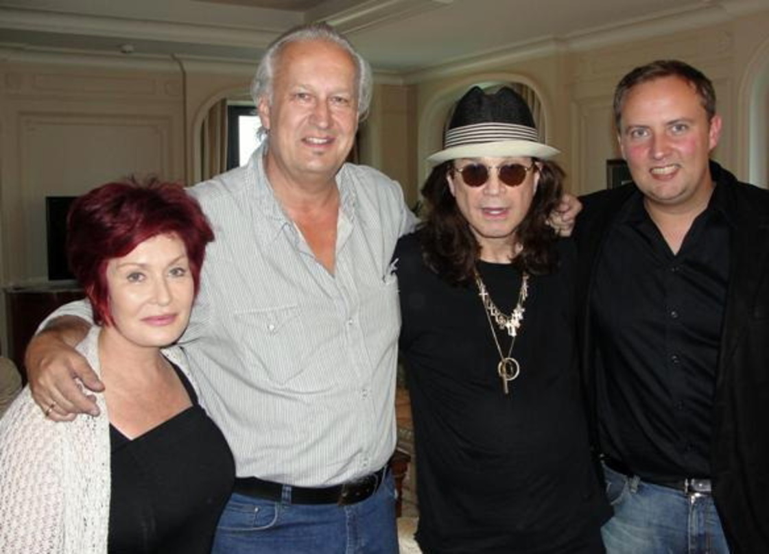 Trafen sich in Berlin (v.l.n.r.): Sharon Osbourne, Hanns-Peter Bushoff, Senior Product Manager Sony Music International, Ozzy Osbourne und Nicolai Bader, Manager Promotion Coordination Son...