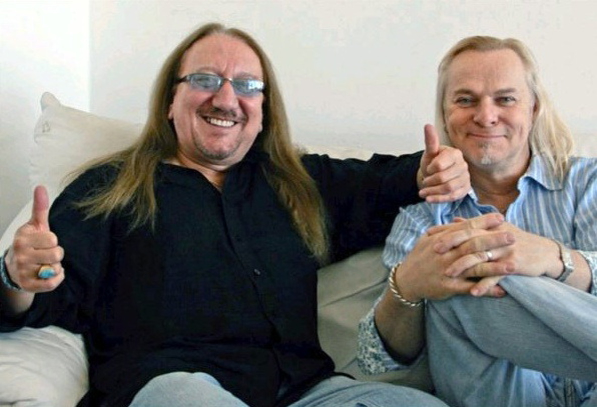 Auf der MusikWoche-Couch: Mick Box (l.) und Bernie Shaw von Uriah Heep