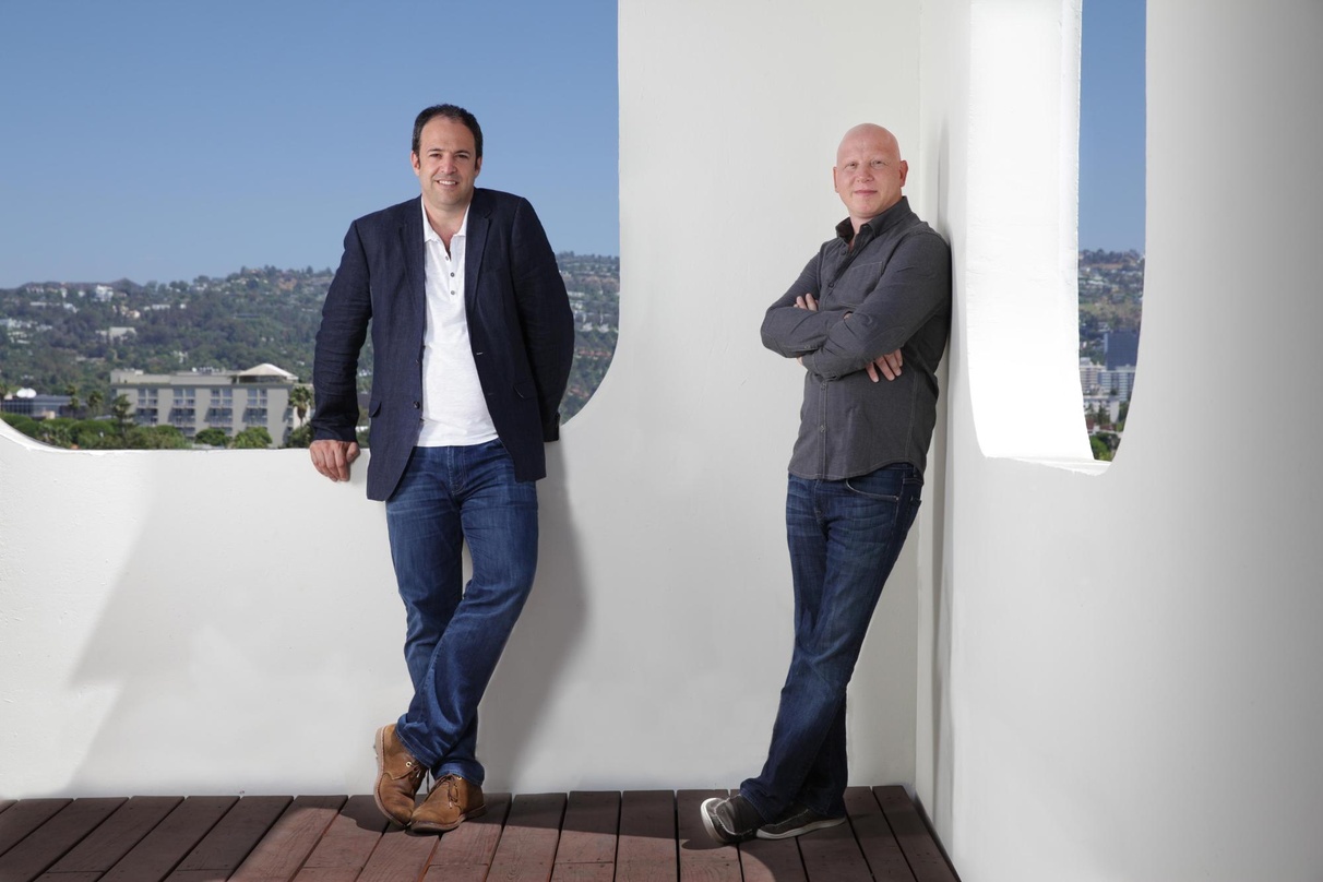 Erhalten Zugriff aufs Warner-Archiv: die Lightbox-Gründer Simon Chinn (links) und Jonathan Chinn
