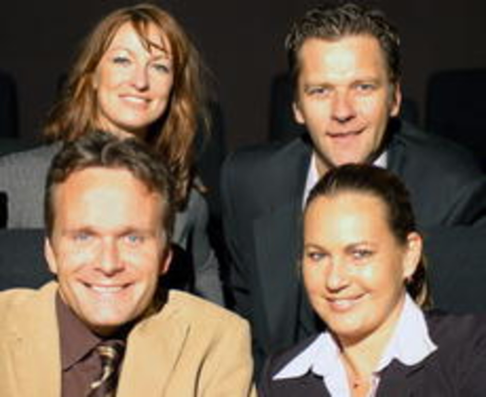 Crossmedia-Partner: hinten Alexandra Schmid und Kastenmüller von Fox Kids, vorn Nils Schilling von Werbeweischer und Enneke Vogt von Kiddinx