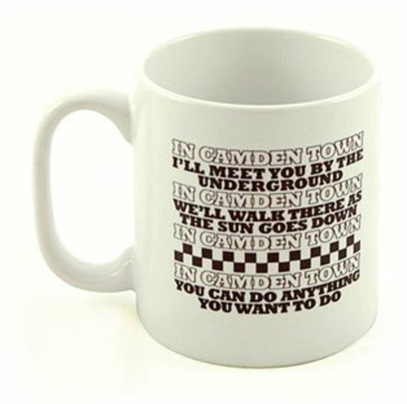 Schmückt Merchandise der Londoner U-Bahn: Die bei EMI verlegten Songzeilen aus "Camden Town"