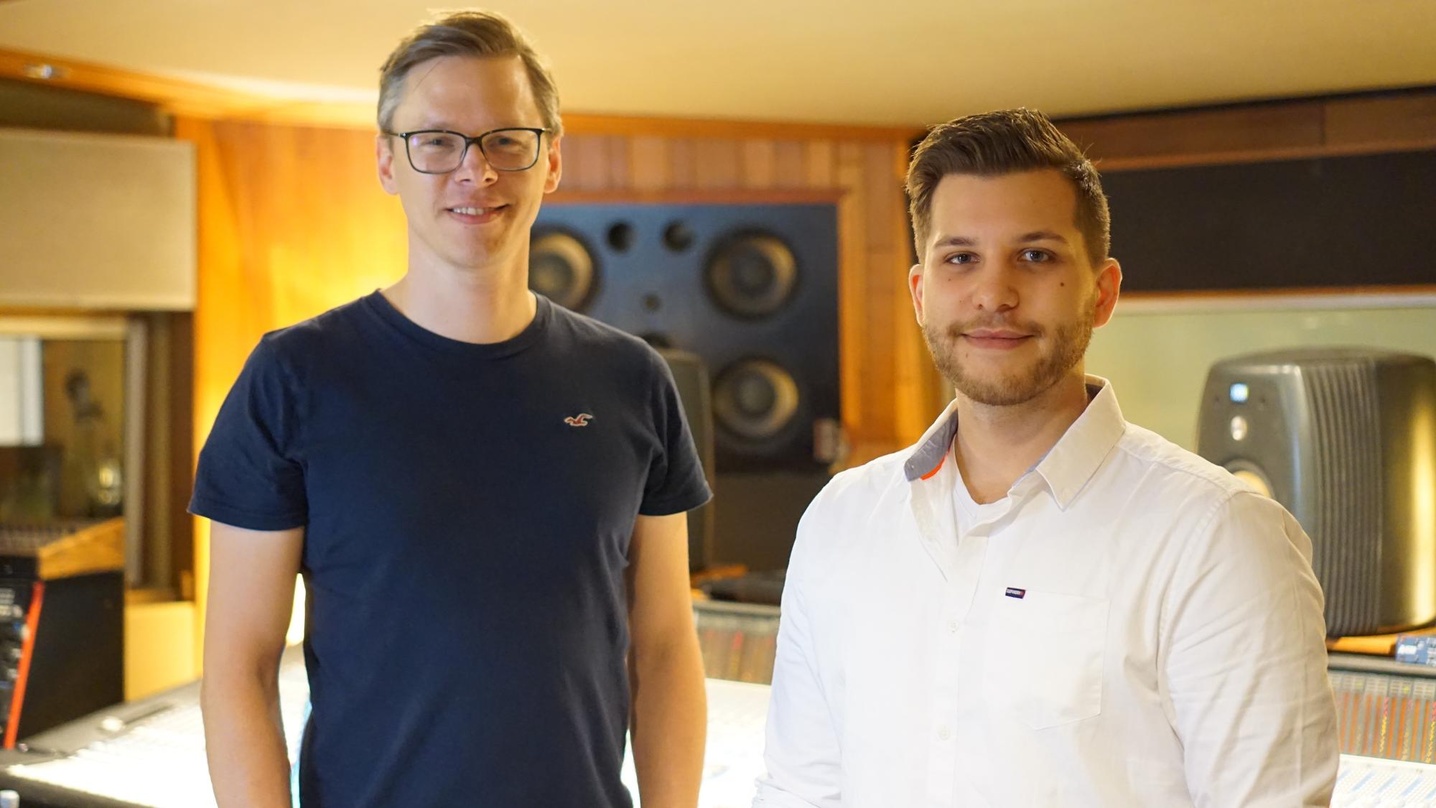 Trafen sich zur Vertragsunterzeichnung in Berlin: Christopher Gronau (links, A&R Lucile-Meisel Musik Gruppe und Telamo) und Max Rosenberg
