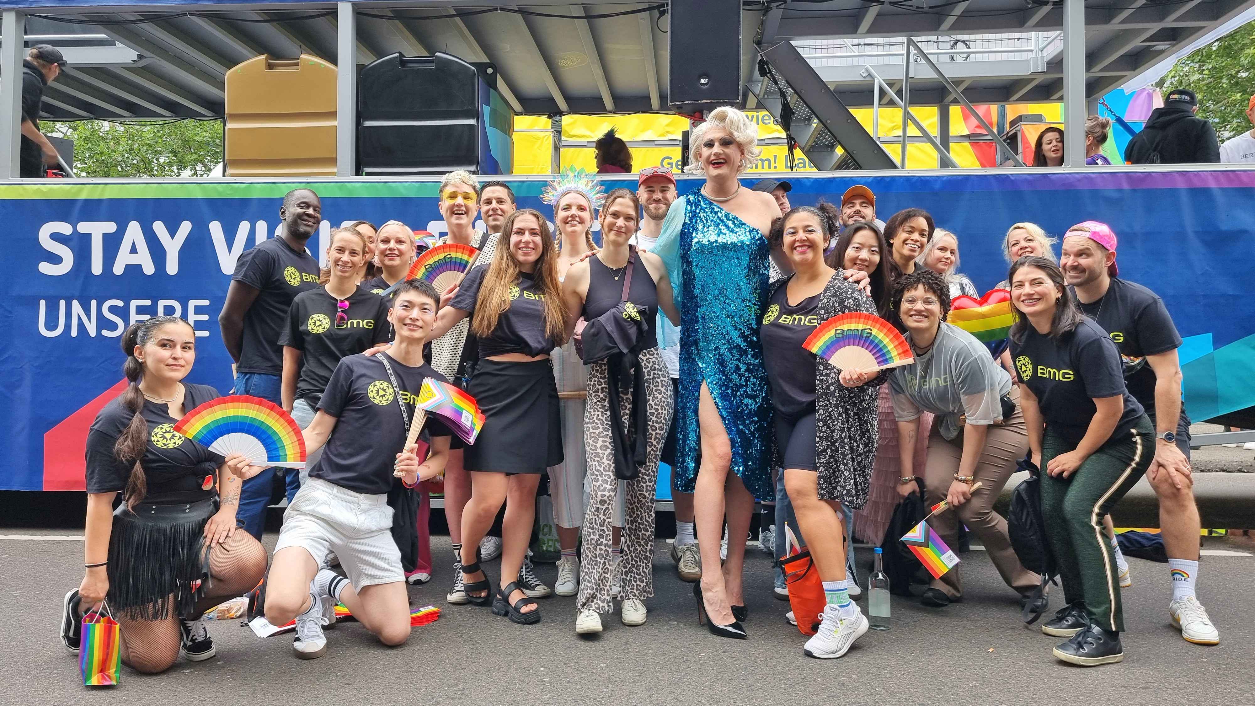 Feierte ausgelassen: das BMG-Team beim CSD Berlin.