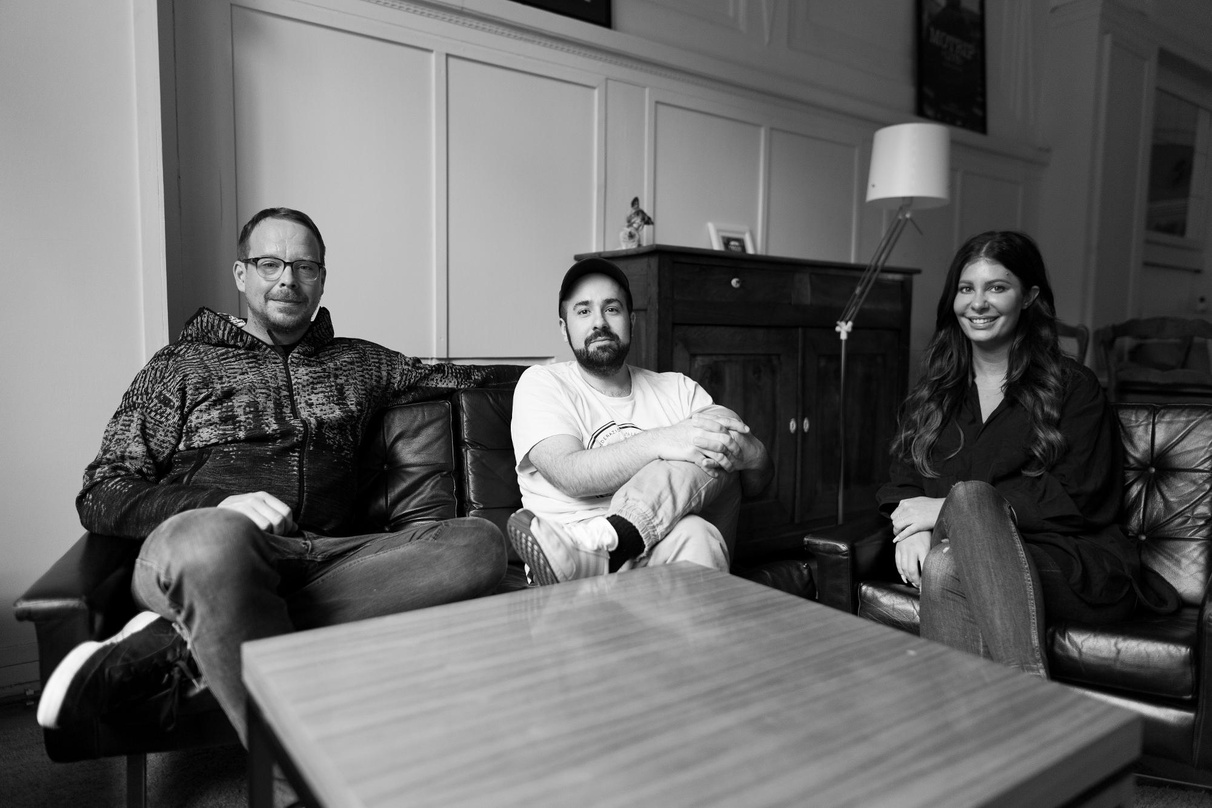 Leiten nun Der Bomber der Herzen (von links): Tim Böning, Ilke Ulusoy und Laura Eisenstecken